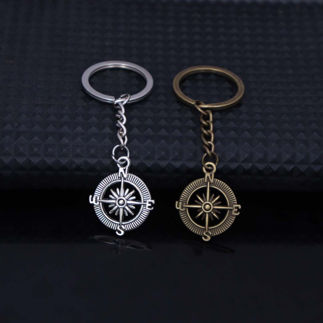 Vintage Fashion Wheel - Gantungan kunci jangkar roda kapal vintage;