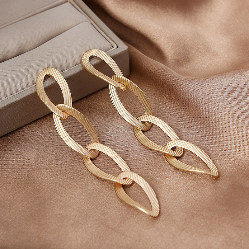 Anting-Anting Menjuntai Lingka - Vintage Fashion Drawings ulasan dan harga