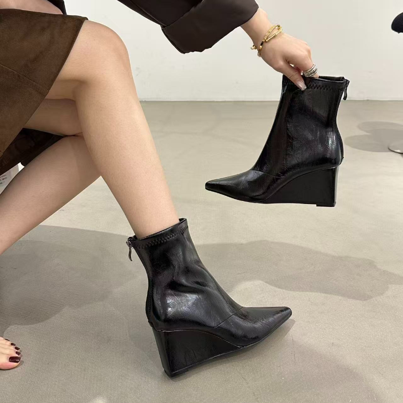 Sepatu Bot Wanita Musim Gugur  - Vintage Fashion Style ulasan dan harga