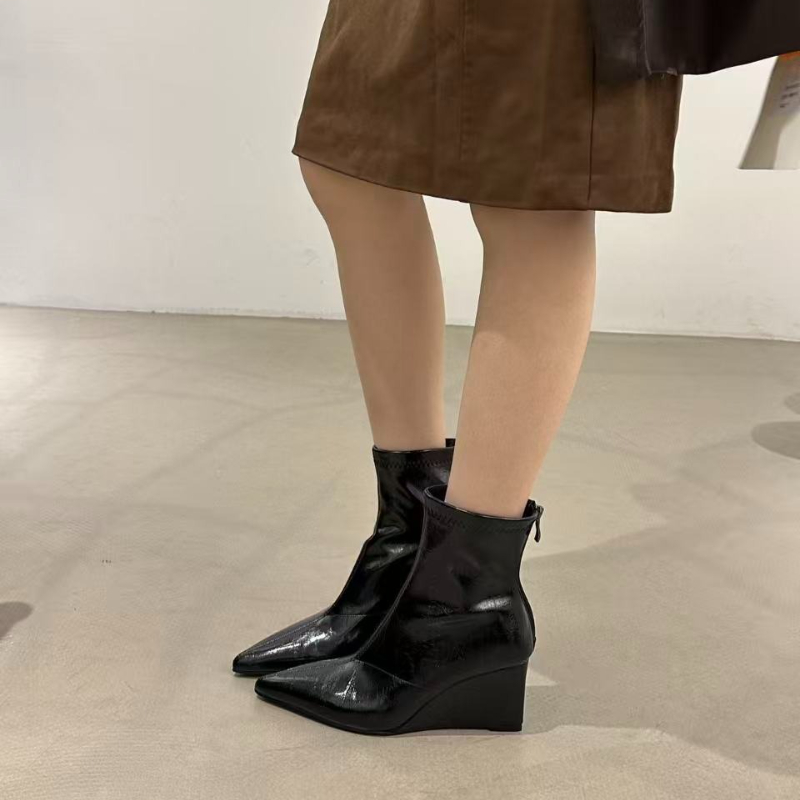 Sepatu Bot Wanita Musim Gugur  - Vintage Fashion Style ulasan dan harga