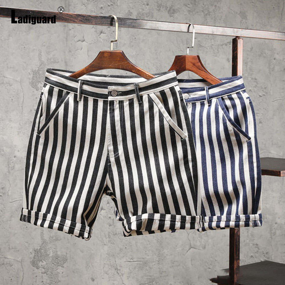 Celana Pendek Pria Gaya Eropa  - Retro Track Pant ulasan dan harga