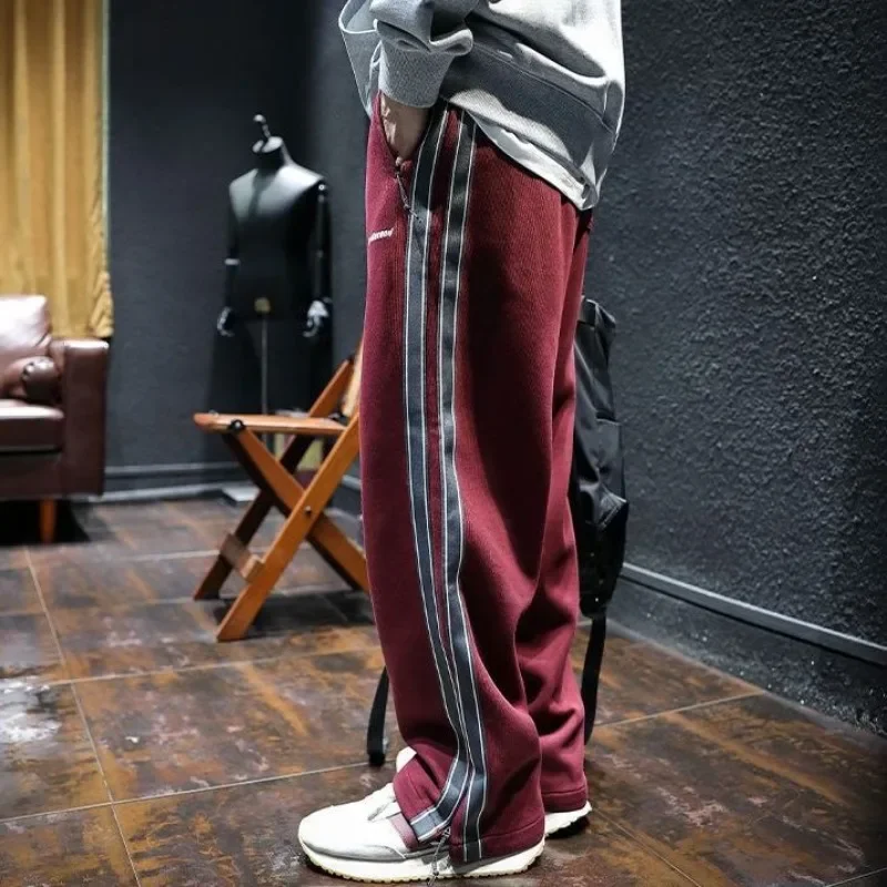 Celana Olahraga untuk Pria Cel - Retro Track Pant ulasan dan harga