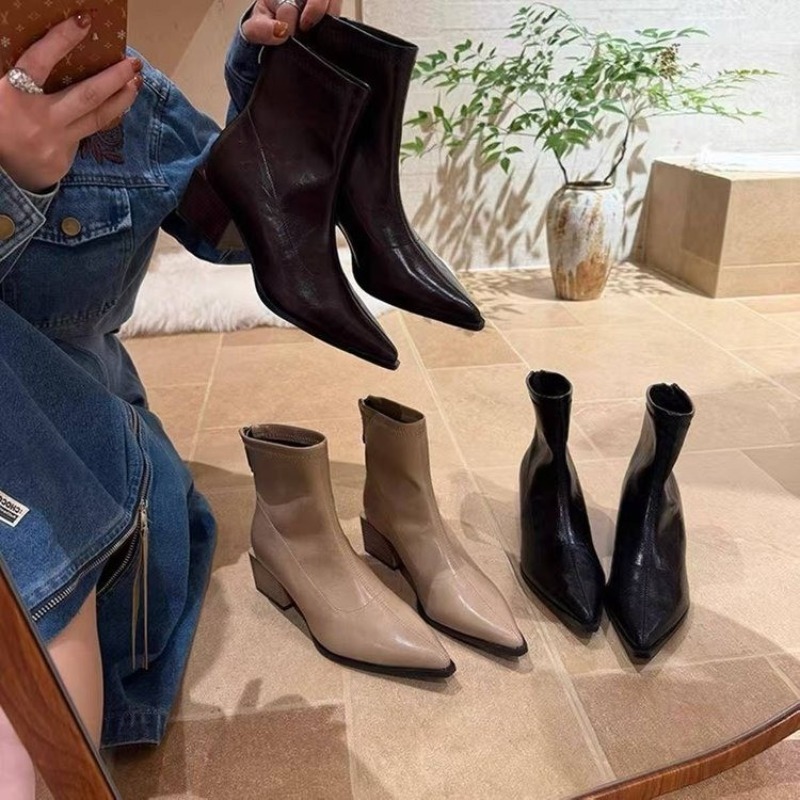 Sepatu Bot Wanita Model Vintag - Vintage Fashion Style ulasan dan harga