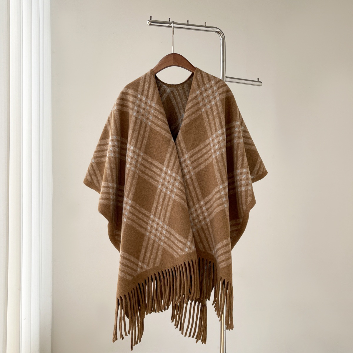 Selendang Cape Berumbai Motif  - Vintage Fashion Wear ulasan dan harga